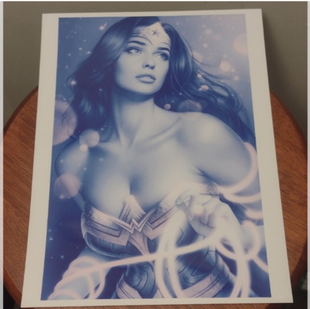 BRAND NEW!💯 WONDER WOMAN 8.5x11 ULTRA PREMIUM GLOSSY REPRINT COLOR ART POSTER💥